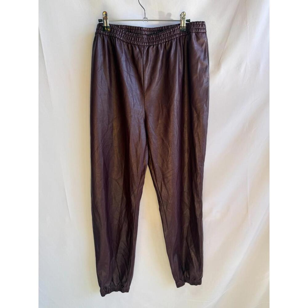 Natori Purple Vegan Leather Joggers Size XL with Minor Creasing - Picture 4 of 8